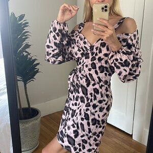 Stylish Pink and Black Leopard Print Dress